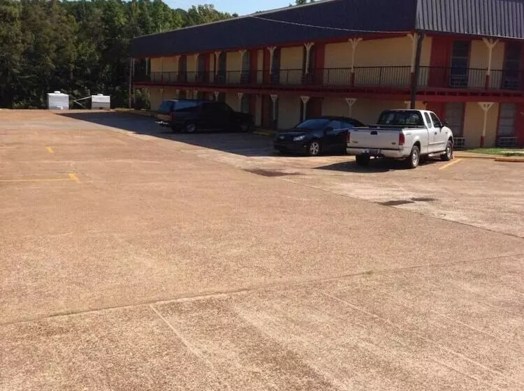 汽车旅馆 Sportsman Inn And Suites