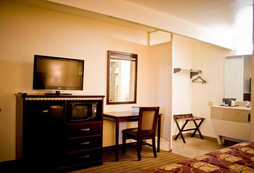 汽车旅馆  Whispering Palms Inn