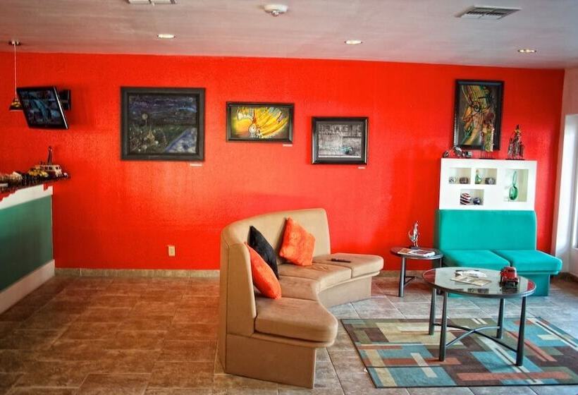 汽车旅馆  Whispering Palms Inn