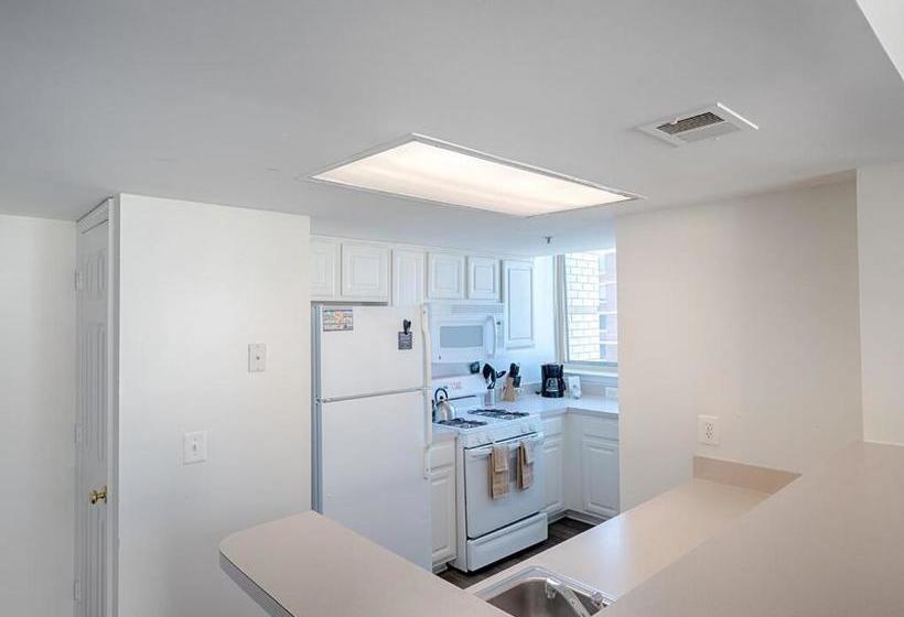 National At Courthouse Place