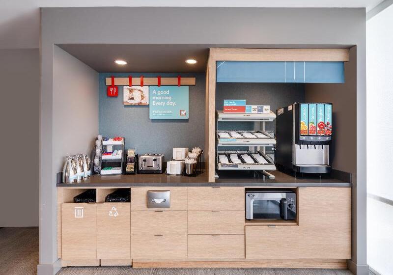 Avid Hotel Toronto Vaughan Southwest, An Ihg