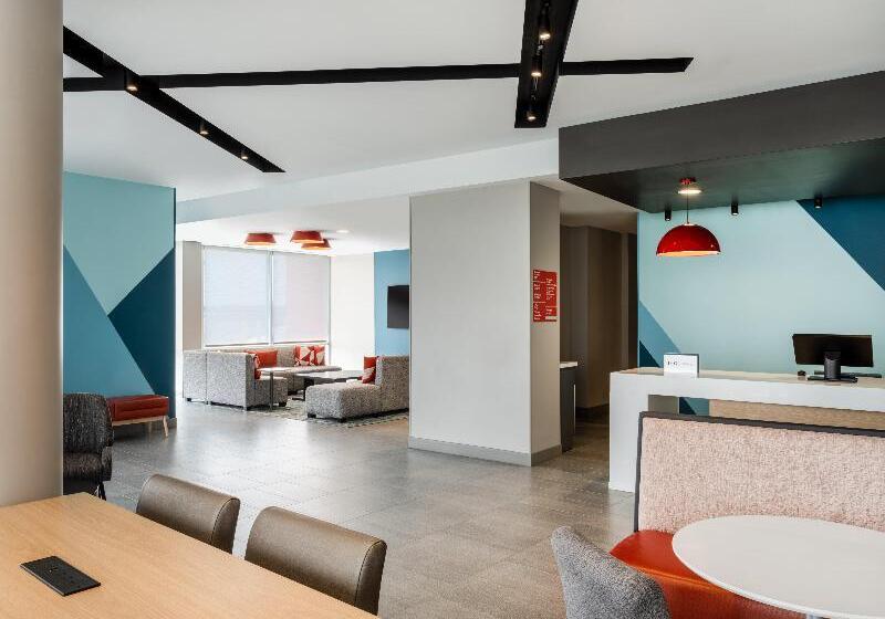 Avid Hotel Toronto Vaughan Southwest, An Ihg