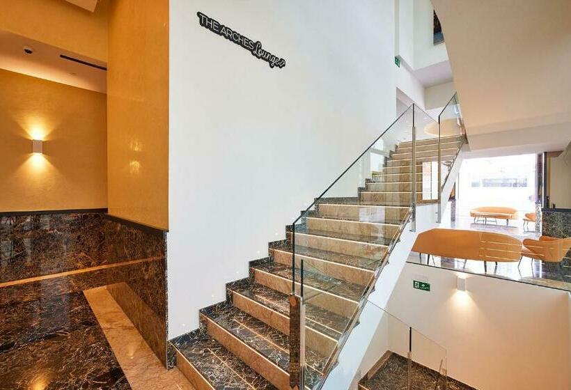 هتل Gold Arcos 4* Sup