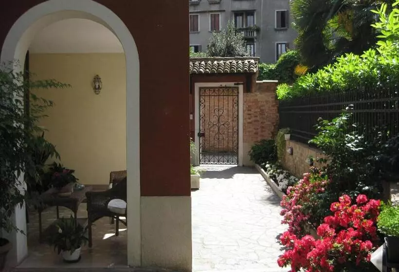 تختخواب و صبحانه Ca  San Rocco