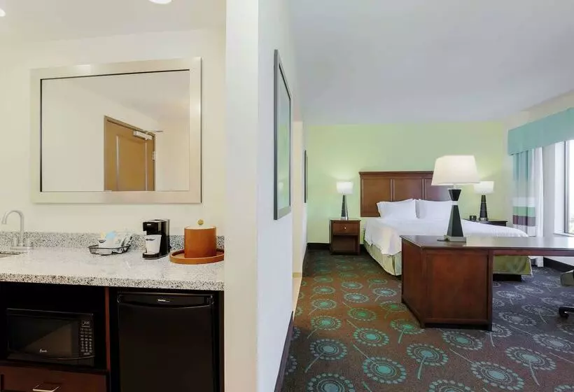 Hampton Inn & Suites Wheelingthe Highlands