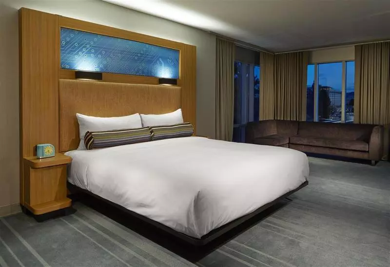 בית מלון כפרי Aloft Cupertino