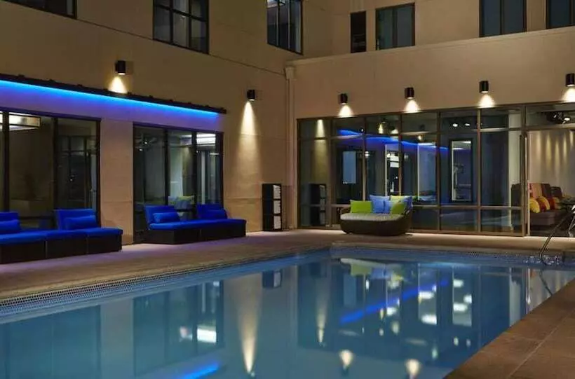 בית מלון כפרי Aloft Cupertino