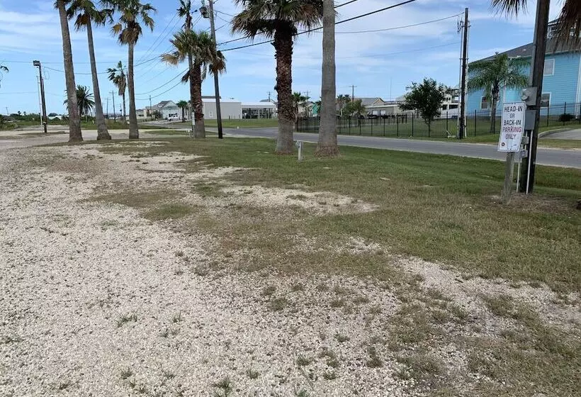 Отель American Inn Port O Connor