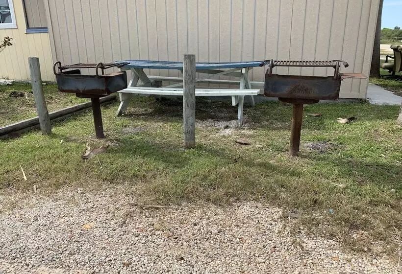 Отель American Inn Port O Connor