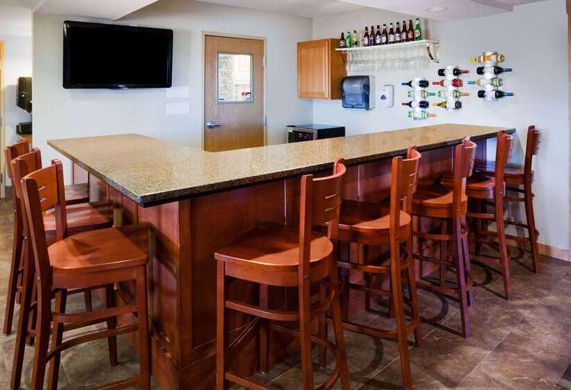 Отель Americinn By Wyndham Osage