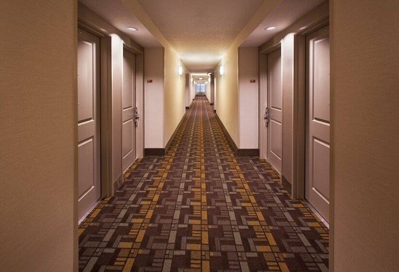 Отель Americinn By Wyndham Osage