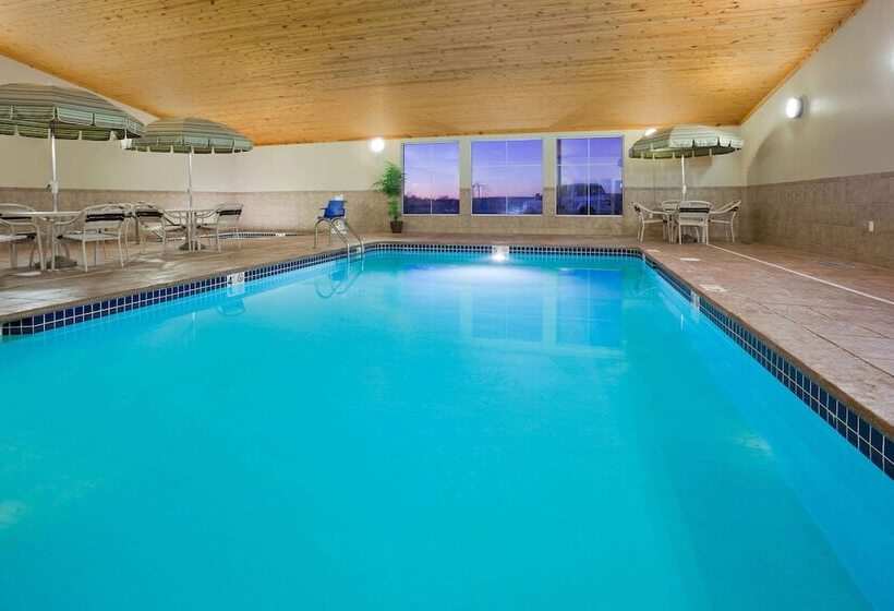 Отель Americinn By Wyndham Osage