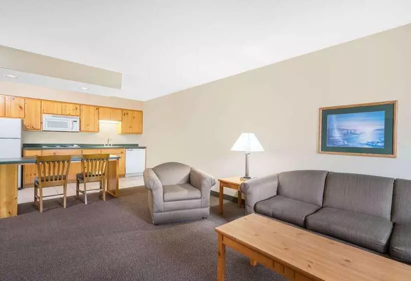 酒店 Baymont By Wyndham Baxter/brainerd Area