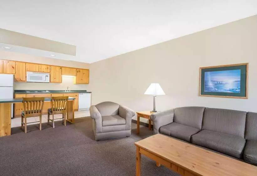 酒店 Baymont By Wyndham Baxter/brainerd Area