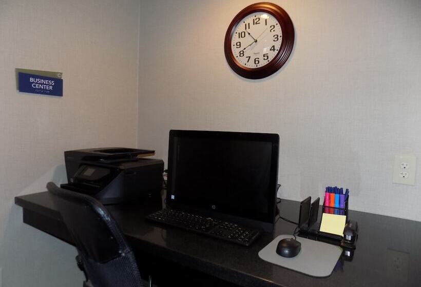 Cobblestone Hotel & Suites   Seward