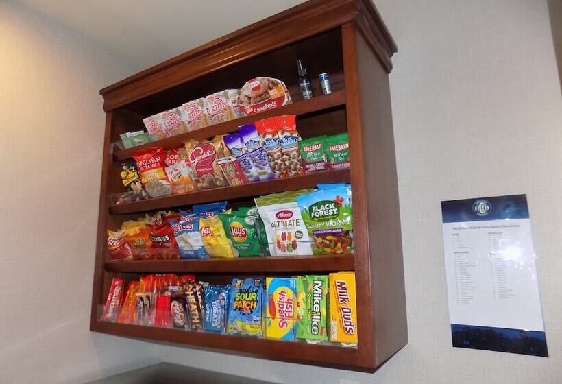 Cobblestone Hotel & Suites   Seward