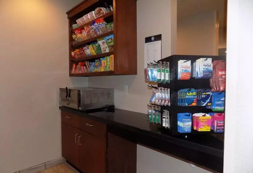 Cobblestone Hotel & Suites   Seward