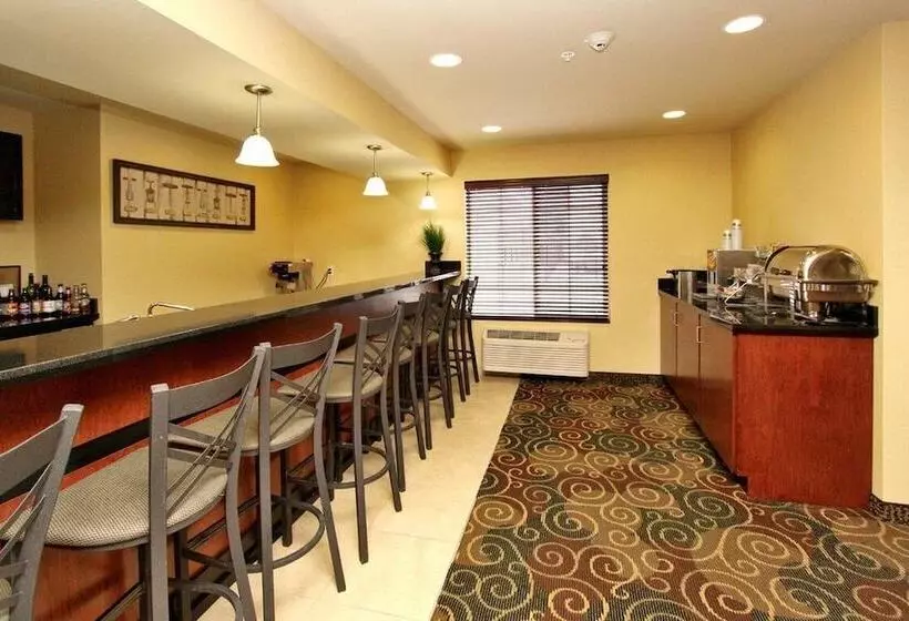 Cobblestone Hotel & Suites   Seward