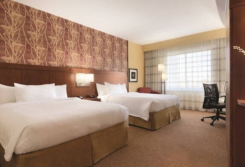 فندق Courtyard By Marriott Salisbury