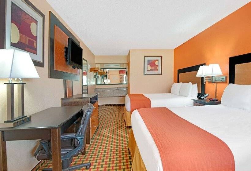 호텔 Days Inn By Wyndham Independence