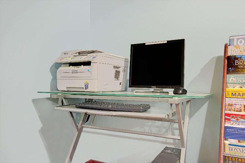 호텔 Days Inn By Wyndham Independence