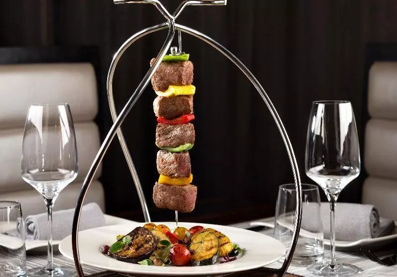 בית מלון כפרי Dusit Thani Abu Dhabi