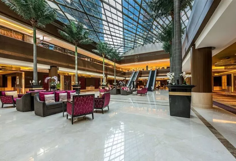 בית מלון כפרי Dusit Thani Abu Dhabi