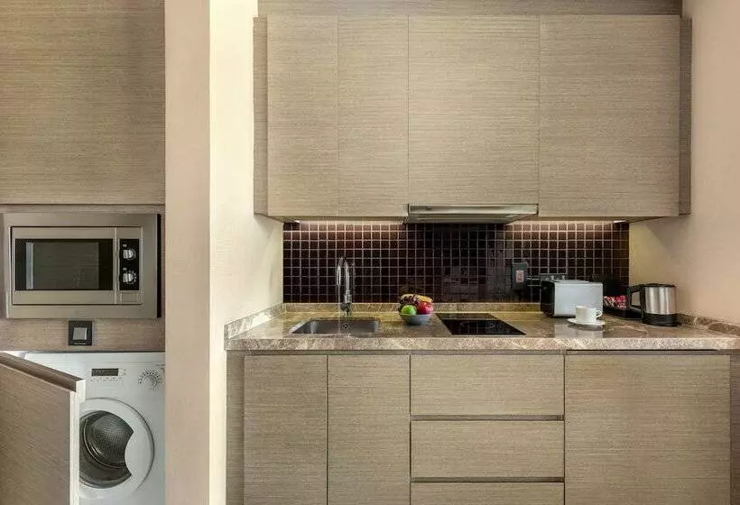 בית מלון כפרי Dusit Thani Abu Dhabi