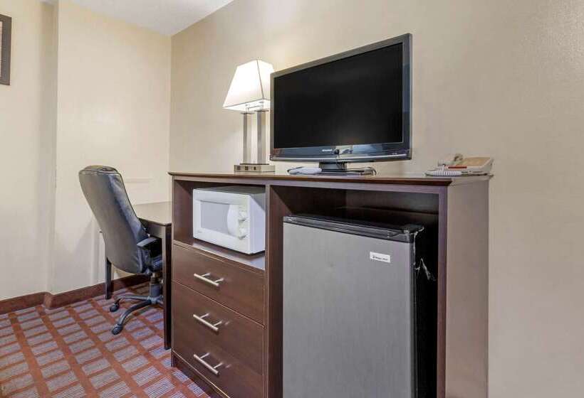 فندق Econo Lodge Woodstock Shenandoah Valley I 81