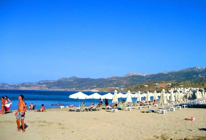 בית מלון כפרי Elysee