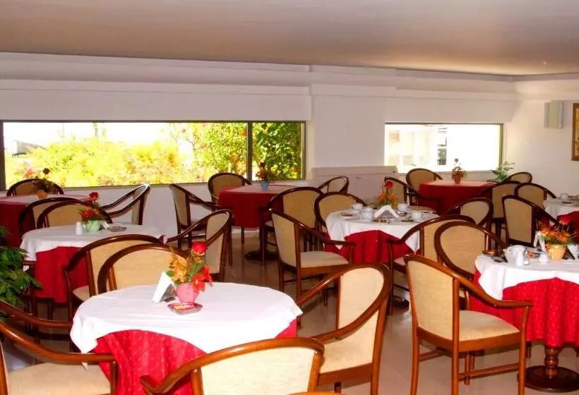 בית מלון כפרי Elysee