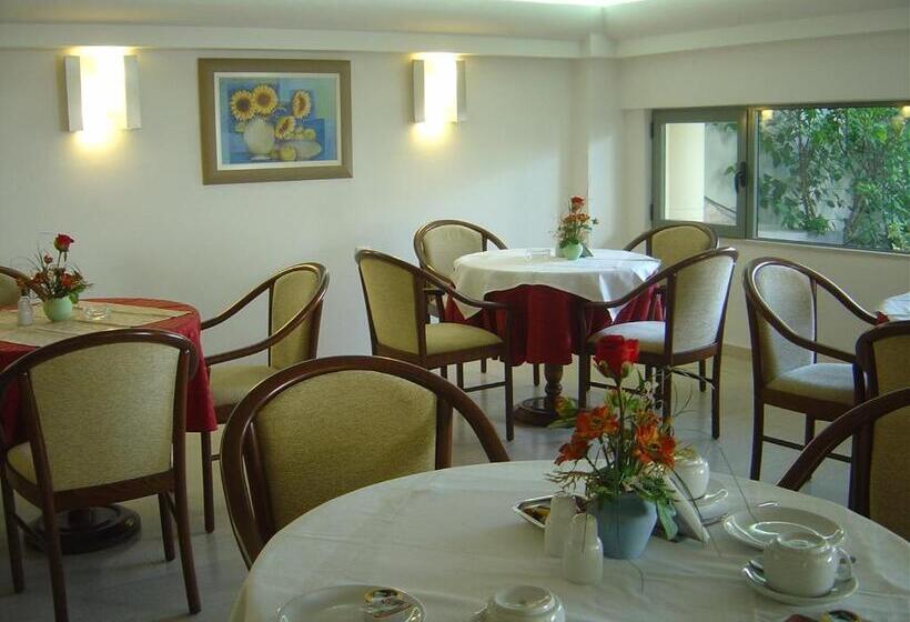 בית מלון כפרי Elysee