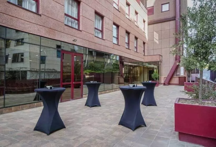 هتل Exe Convention Plaza Madrid