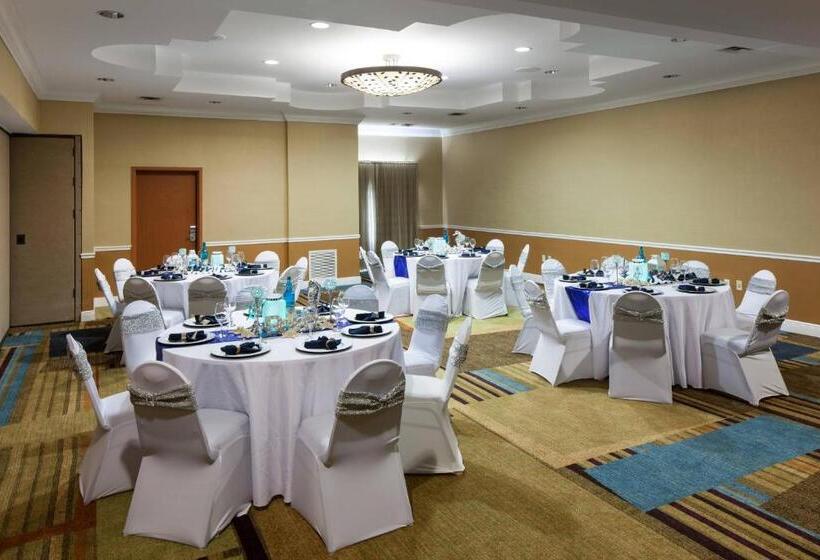 فندق Fairfield Inn & Suites Jacksonville Butler Boulevard