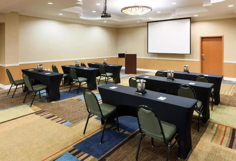 ホテル Fairfield Inn & Suites Jacksonville Butler Boulevard