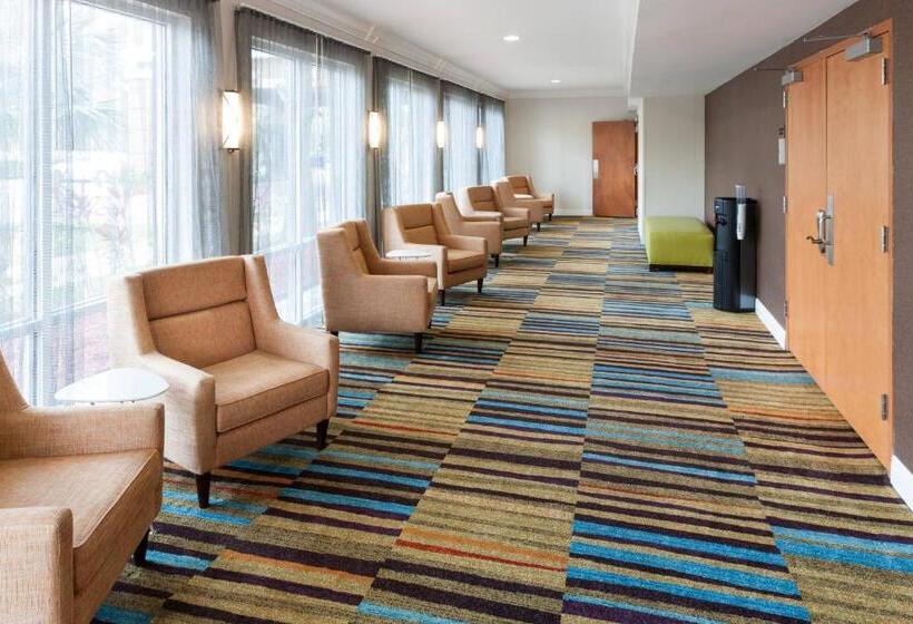 فندق Fairfield Inn & Suites Jacksonville Butler Boulevard