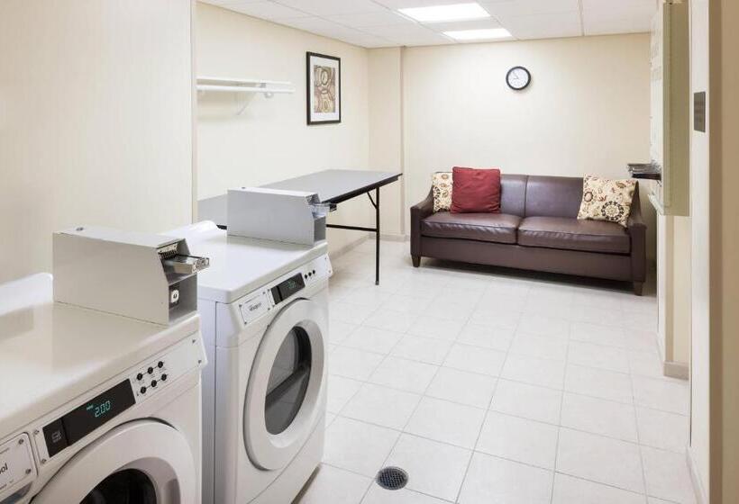 فندق Fairfield Inn & Suites Jacksonville Butler Boulevard