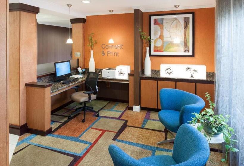 فندق Fairfield Inn & Suites Jacksonville Butler Boulevard