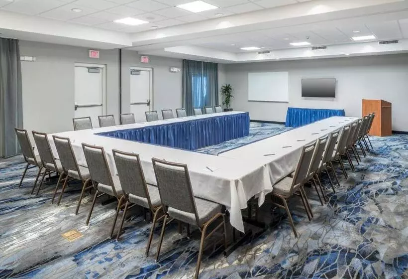 ホテル Fairfield Inn & Suites Kansas City Overland Park