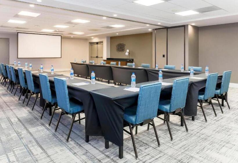 בית מלון כפרי Four Points By Sheraton Ontariorancho Cucamonga