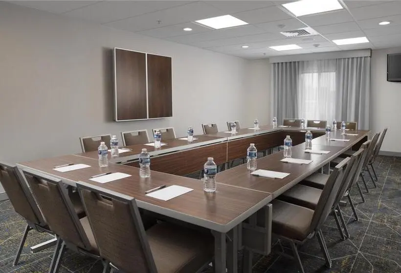 ホテル Hampton Inn Magnolia