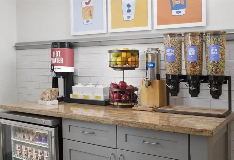ホテル Hampton Inn Magnolia