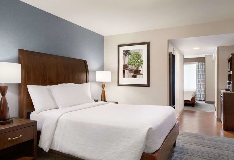 בית מלון כפרי Hilton Garden Inn Stony Brook