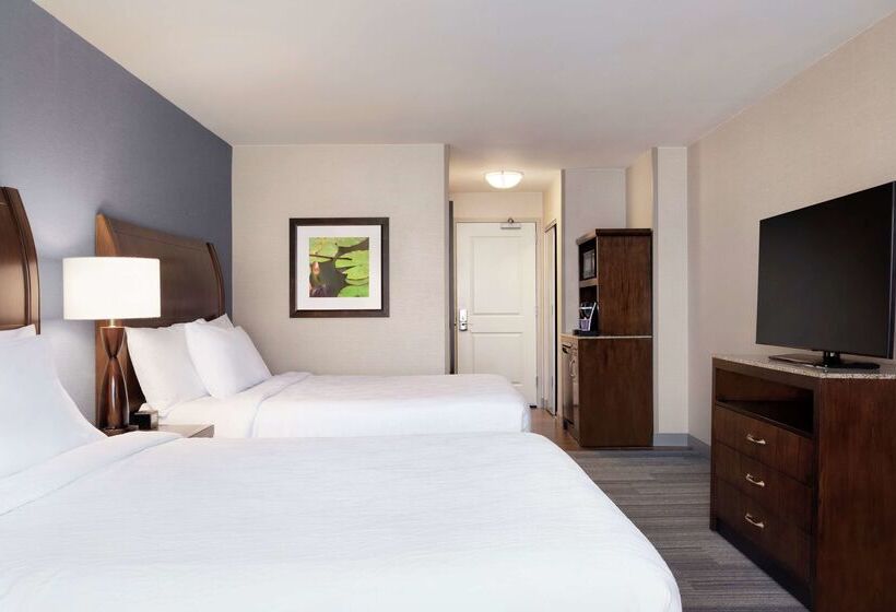 בית מלון כפרי Hilton Garden Inn Stony Brook