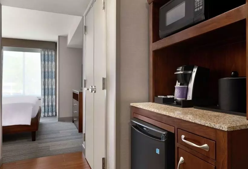 Otel Hilton Garden Inn Stony Brook