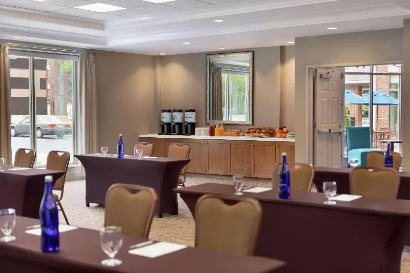 Otel Hilton Garden Inn Stony Brook