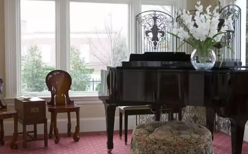 בית מלון כפרי Inn At 202 Dover