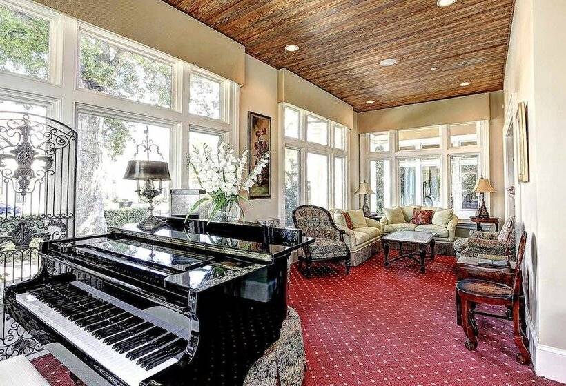 בית מלון כפרי Inn At 202 Dover