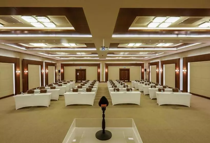 Hotel Isg Sabiha Gökçen Airport