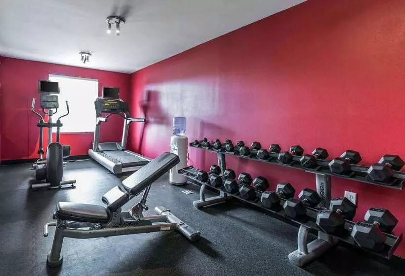 Отель Mainstay Suites Jacksonville Near Camp Lejeune